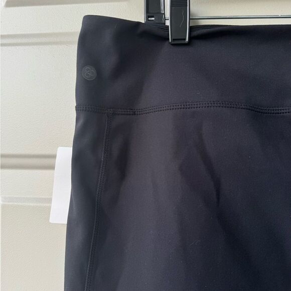 Zella Black Active Biker Shorts Size XL Pull-On Stretch‎ Yoga Workout Gym NWT - Picture 3 of 6